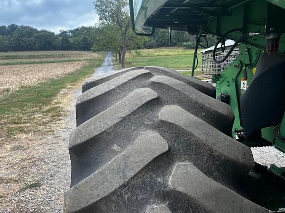 Image of John Deere 9770 STS equipment image 4