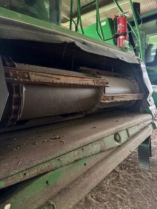 Image of John Deere 9770 STS equipment image 4