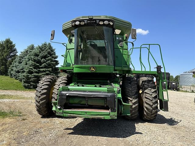 Image of John Deere 9770 STS equipment image 1