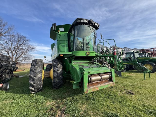 Image of John Deere 9770 STS equipment image 4
