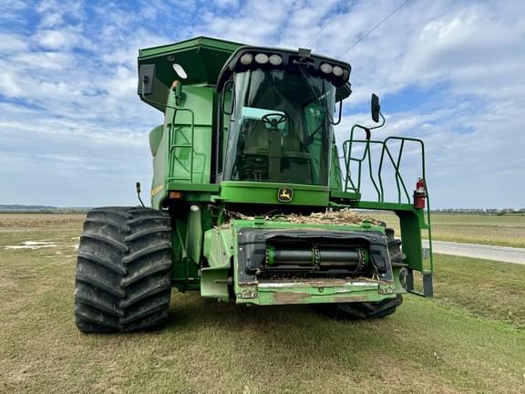 Image of John Deere 9770 STS equipment image 1