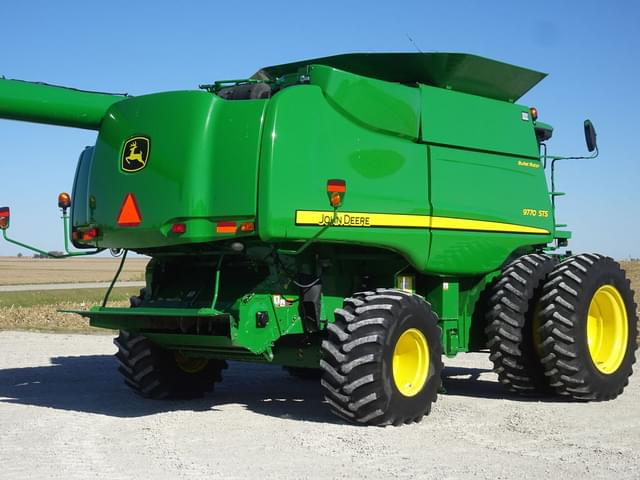 Image of John Deere 9770 STS equipment image 4