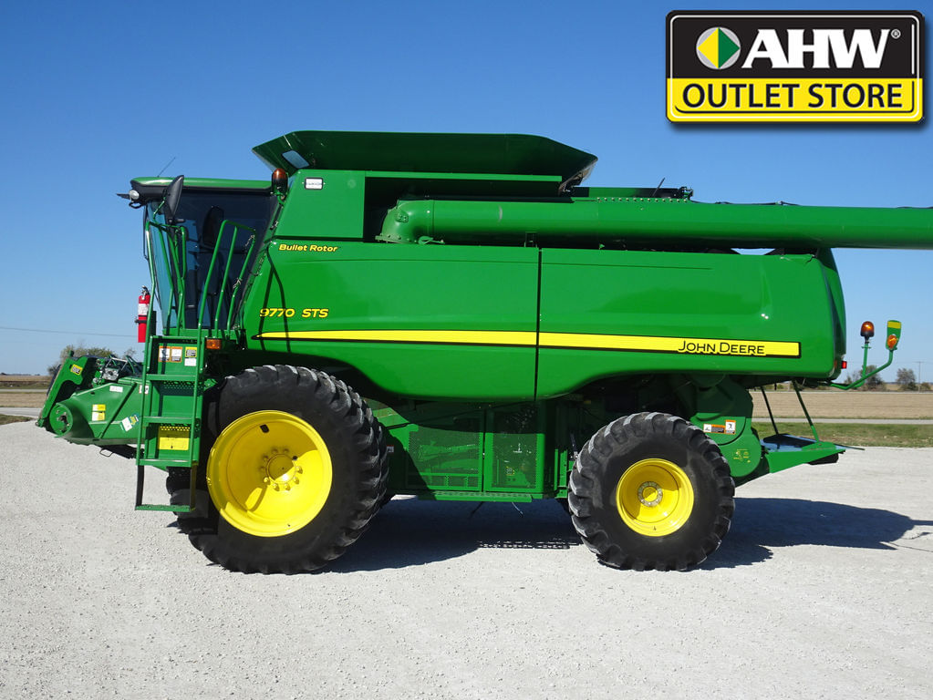 2010 John Deere 9770 STS Equipment Image0