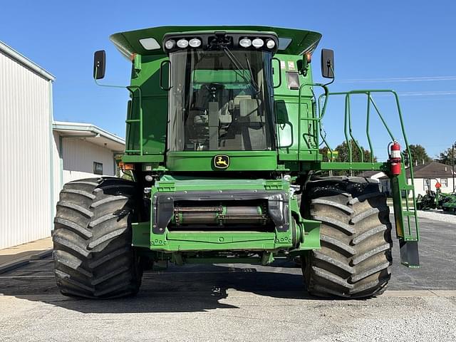 Image of John Deere 9770 STS equipment image 1