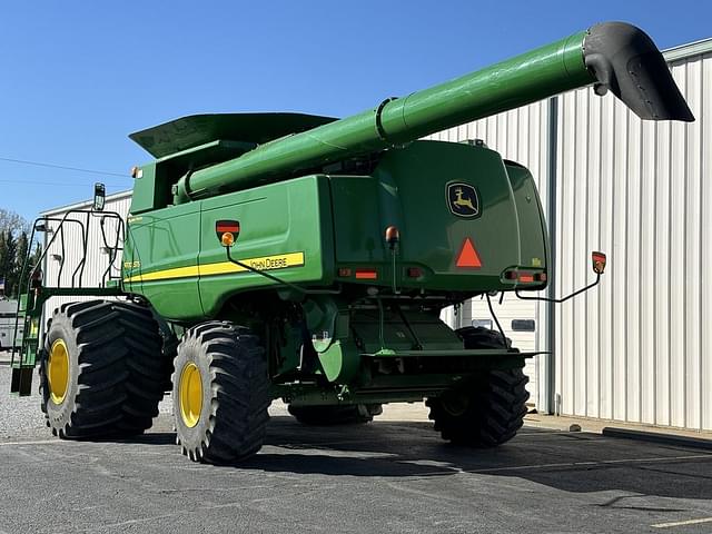 Image of John Deere 9770 STS equipment image 4