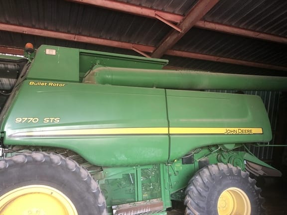 Main image John Deere 9770 STS