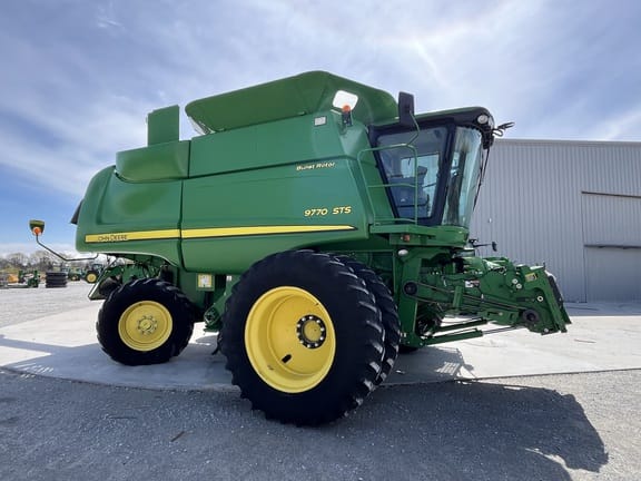 Main image John Deere 9770 STS