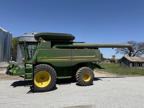 Main image John Deere 9770 STS