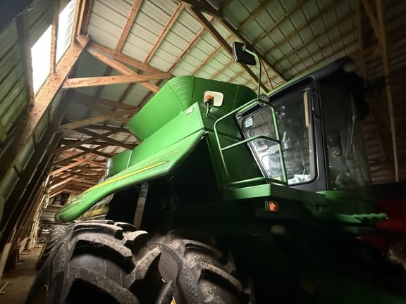 Image of John Deere 9770 STS equipment image 4