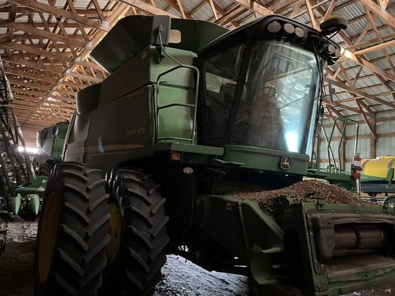 Image of John Deere 9770 STS equipment image 2
