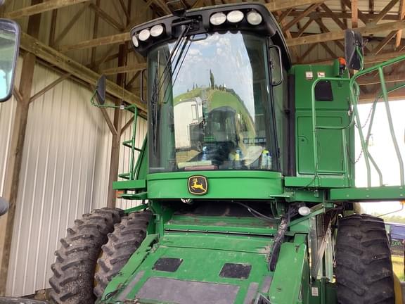 Image of John Deere 9770 STS equipment image 2