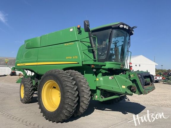 2010 John Deere 9770 STS Equipment Image0