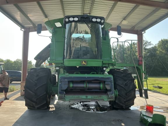 Image of John Deere 9770 STS equipment image 2