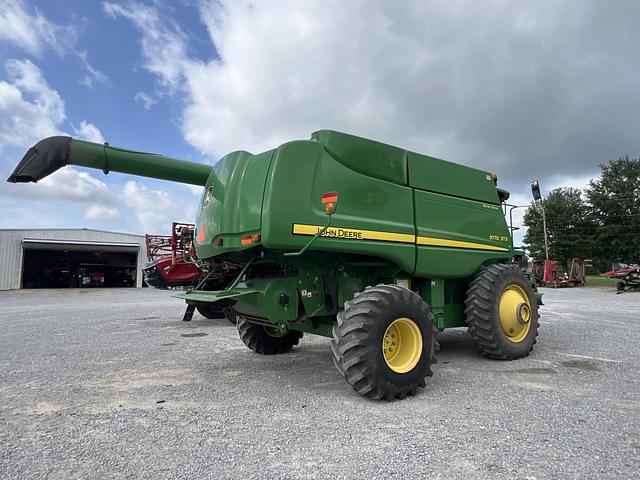 Image of John Deere 9770 STS equipment image 2