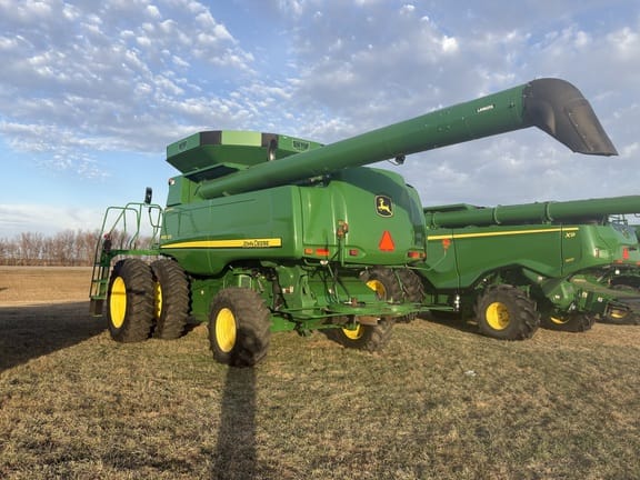 2010 John Deere 9870 STS Equipment Image0