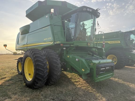 Image of John Deere 9870 STS equipment image 3