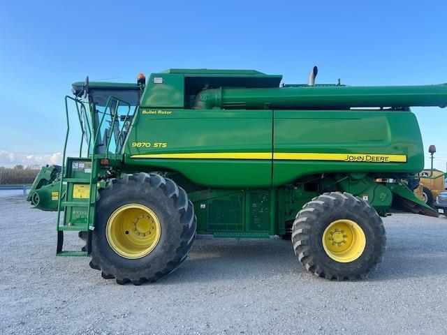 Image of John Deere 9870 STS equipment image 2