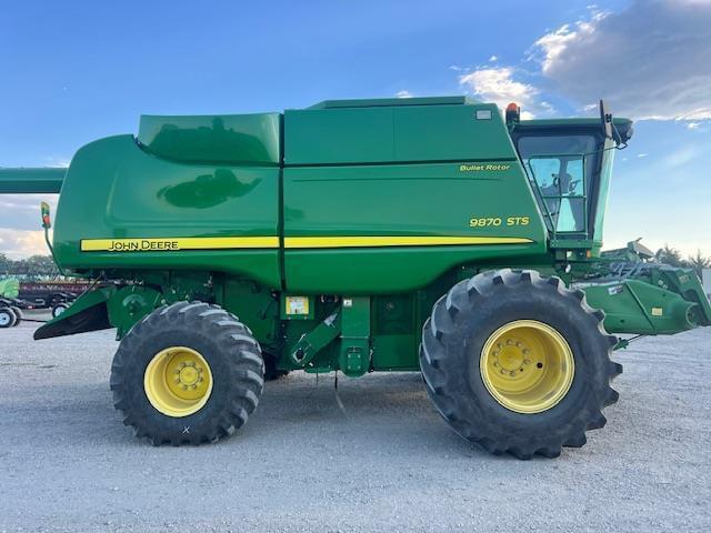Image of John Deere 9870 STS equipment image 3