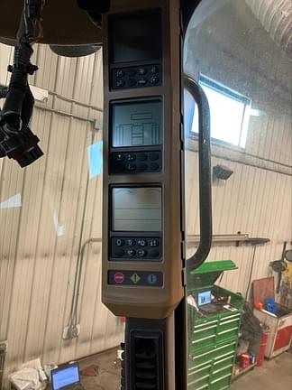 Image of John Deere 9870 STS equipment image 3