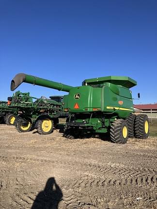 Image of John Deere 9870 STS equipment image 4