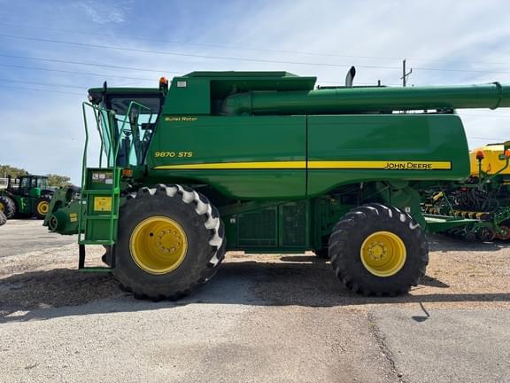 Image of John Deere 9870 STS equipment image 2