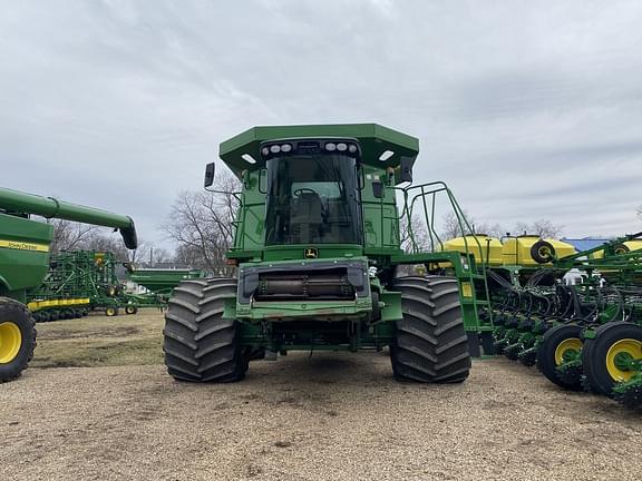 Image of John Deere 9870 STS equipment image 2