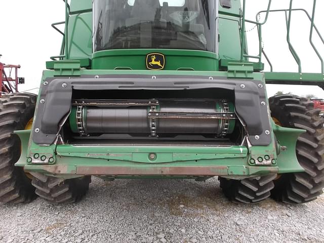 Image of John Deere 9870 STS equipment image 2