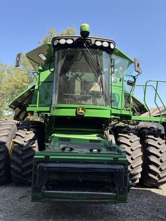 Image of John Deere 9870 STS equipment image 1