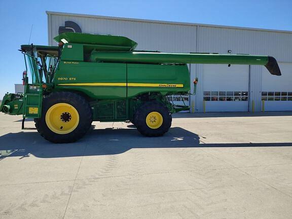 Image of John Deere 9870 STS equipment image 1