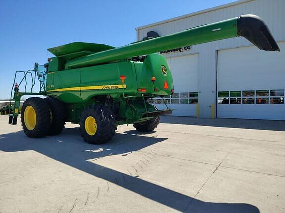 Image of John Deere 9870 STS equipment image 2
