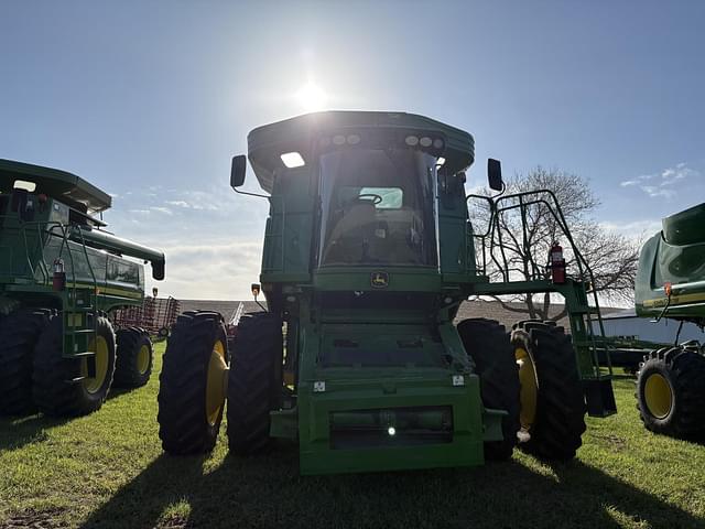 Image of John Deere 9870 STS equipment image 1