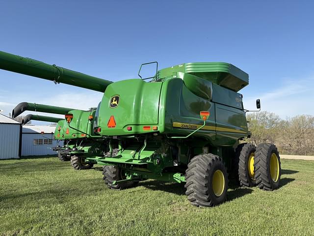 Image of John Deere 9870 STS equipment image 4