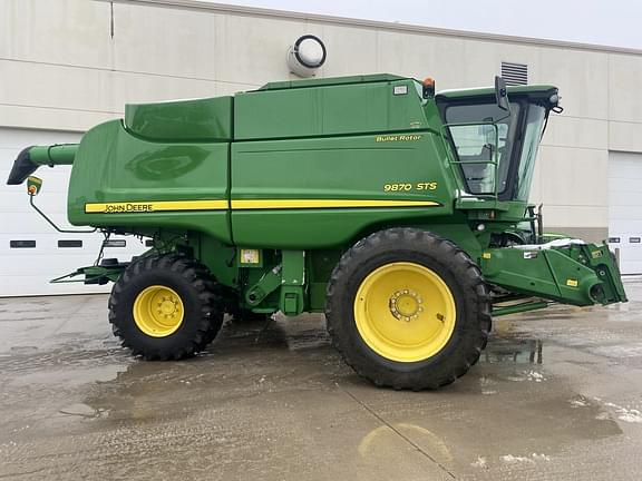 Image of John Deere 9870 STS equipment image 2