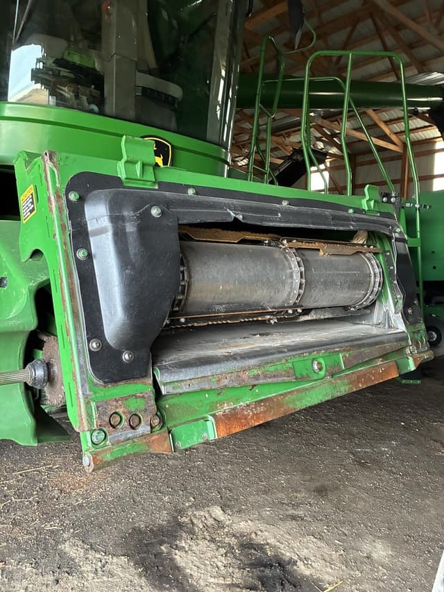Image of John Deere 9870 STS equipment image 2