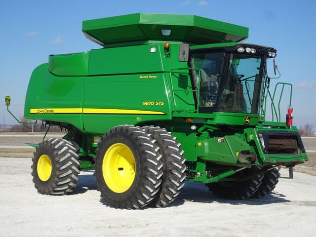 Image of John Deere 9870 STS equipment image 1