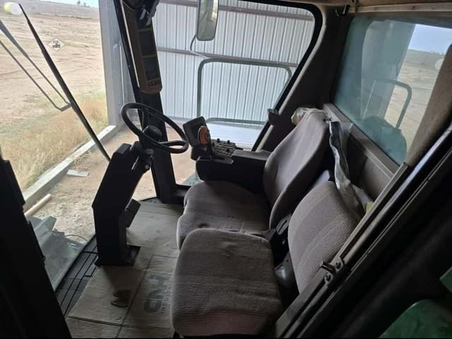 Image of John Deere 9870 STS equipment image 4