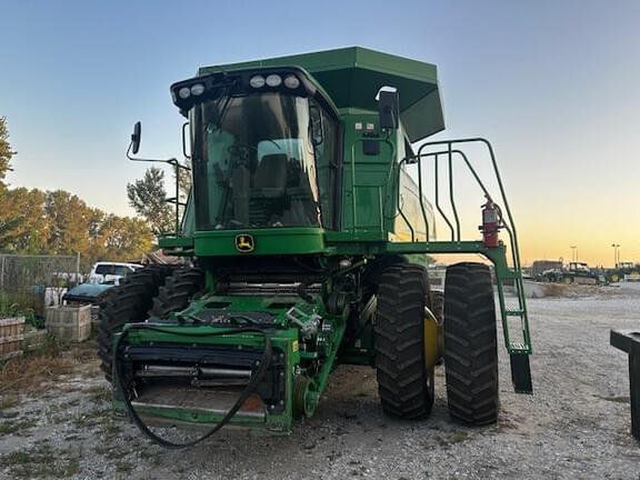 Image of John Deere 9870 STS equipment image 3