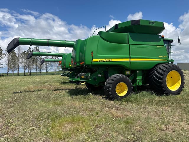 Image of John Deere 9870 STS equipment image 2