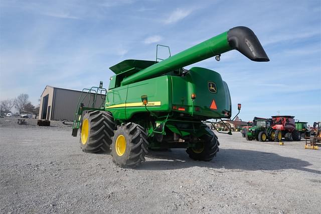 Image of John Deere 9870 STS equipment image 4