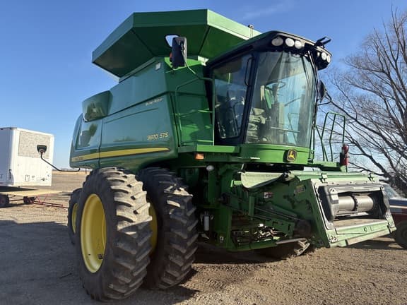 Image of John Deere 9870 STS equipment image 4