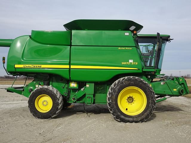 Image of John Deere 9870 STS equipment image 3