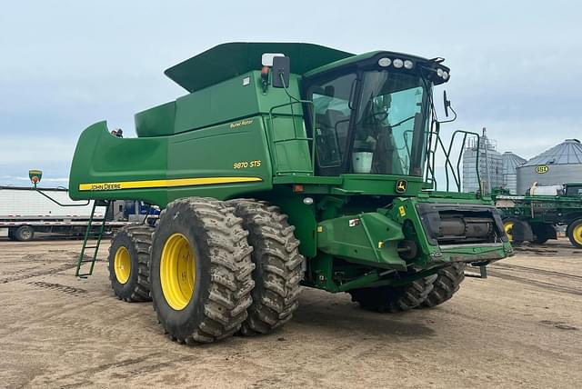 Image of John Deere 9870 STS equipment image 1