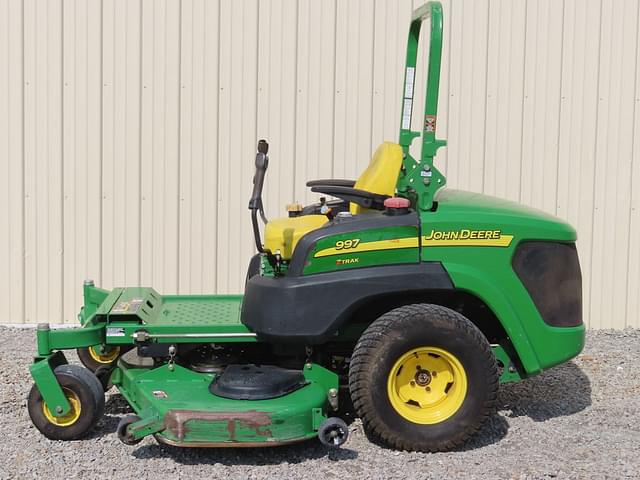 Image of John Deere 997 equipment image 1