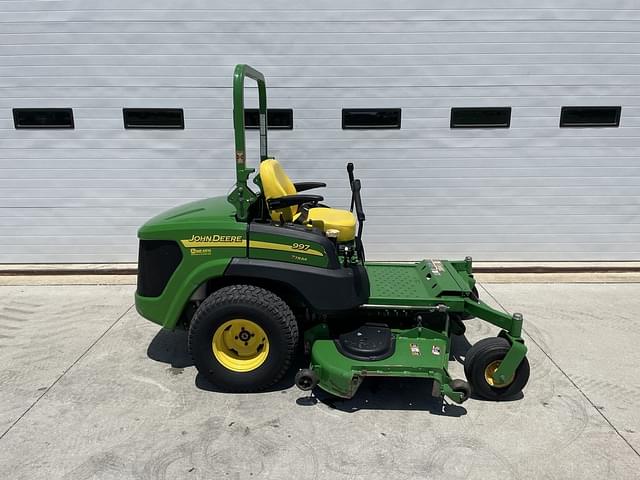 Image of John Deere 997 equipment image 4