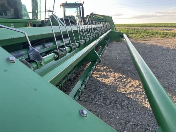 Image of John Deere A400 equipment image 4