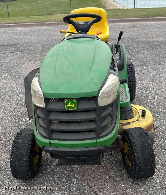Image of John Deere D110 equipment image 1