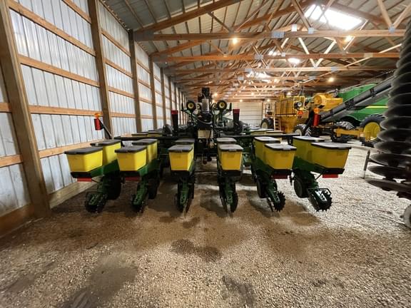 Image of John Deere DB44 equipment image 4