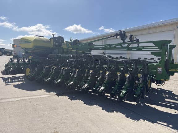 Image of John Deere DB60 equipment image 2