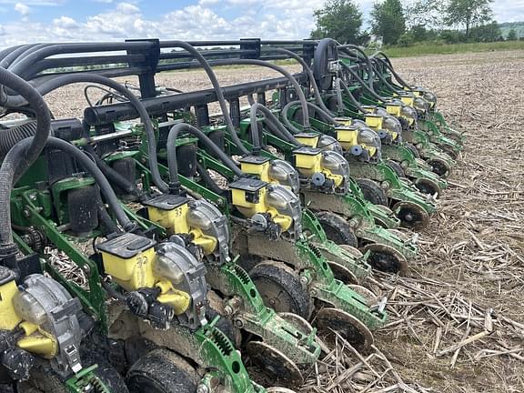 Image of John Deere DB60 equipment image 4