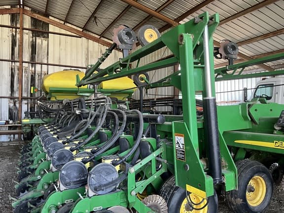 Image of John Deere DB60 Primary image